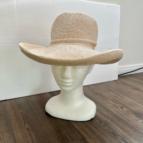 high spirits Accessories - Chic Beige Sun Hat for Women
